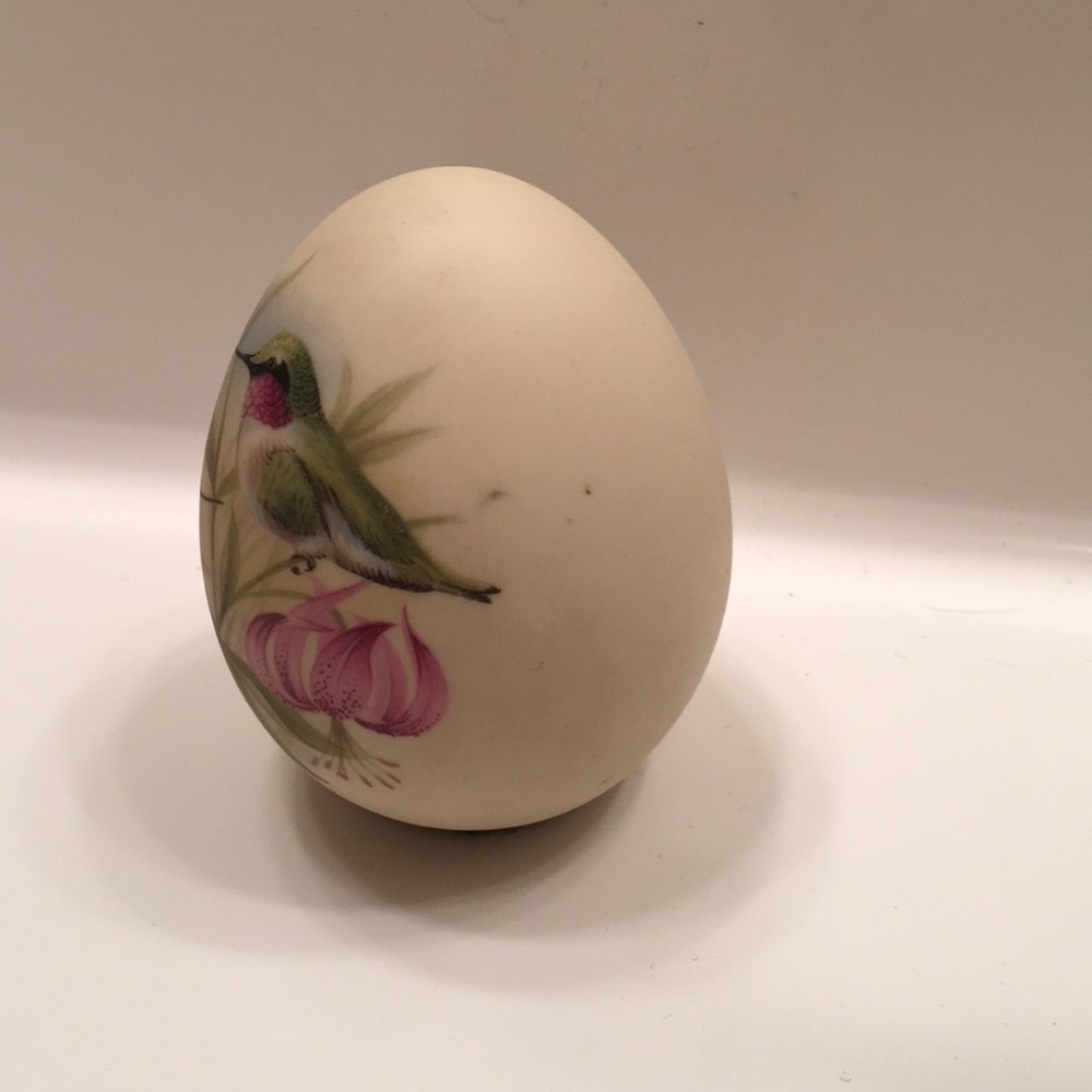 Hand painted porcelain egg - Picture 2 of 5